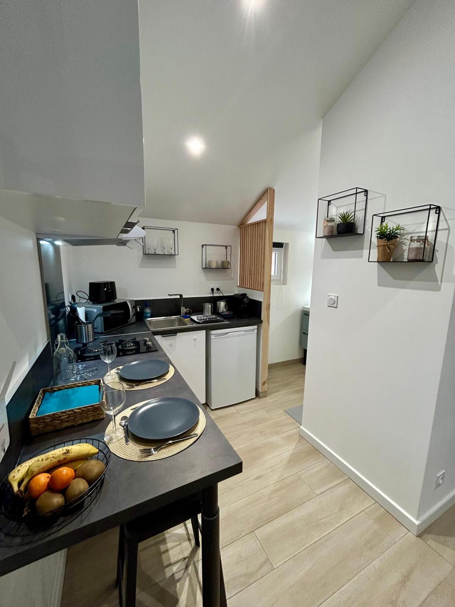 Tiny House De Charme Toute Equipee Le Pian-Medoc Bagian luar foto
